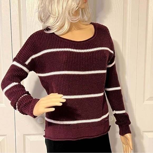 HOLLISTER Burgundy Sweater XS - Picture 2 of 9
